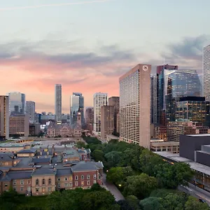 4* מלון Sheraton Centre