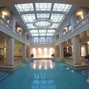 Hotel Grand &, Toronto