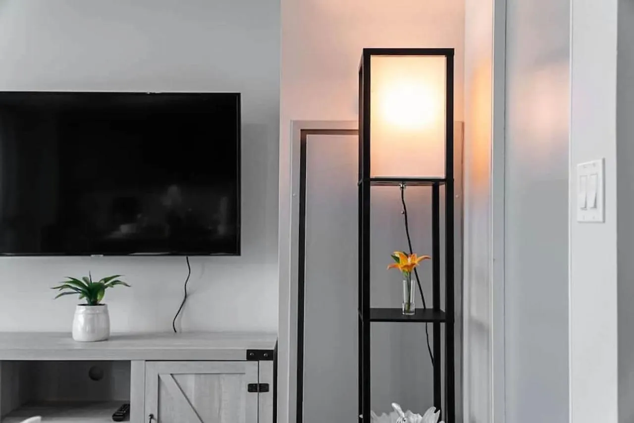 Beautiful 1Bd 1Ba Condo Lake And City Views Toronto 0*,