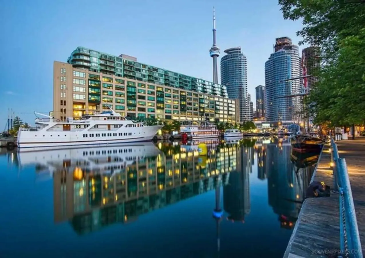 Holiday home Beautiful 1Bd 1Ba Condo Lake And City Views Toronto