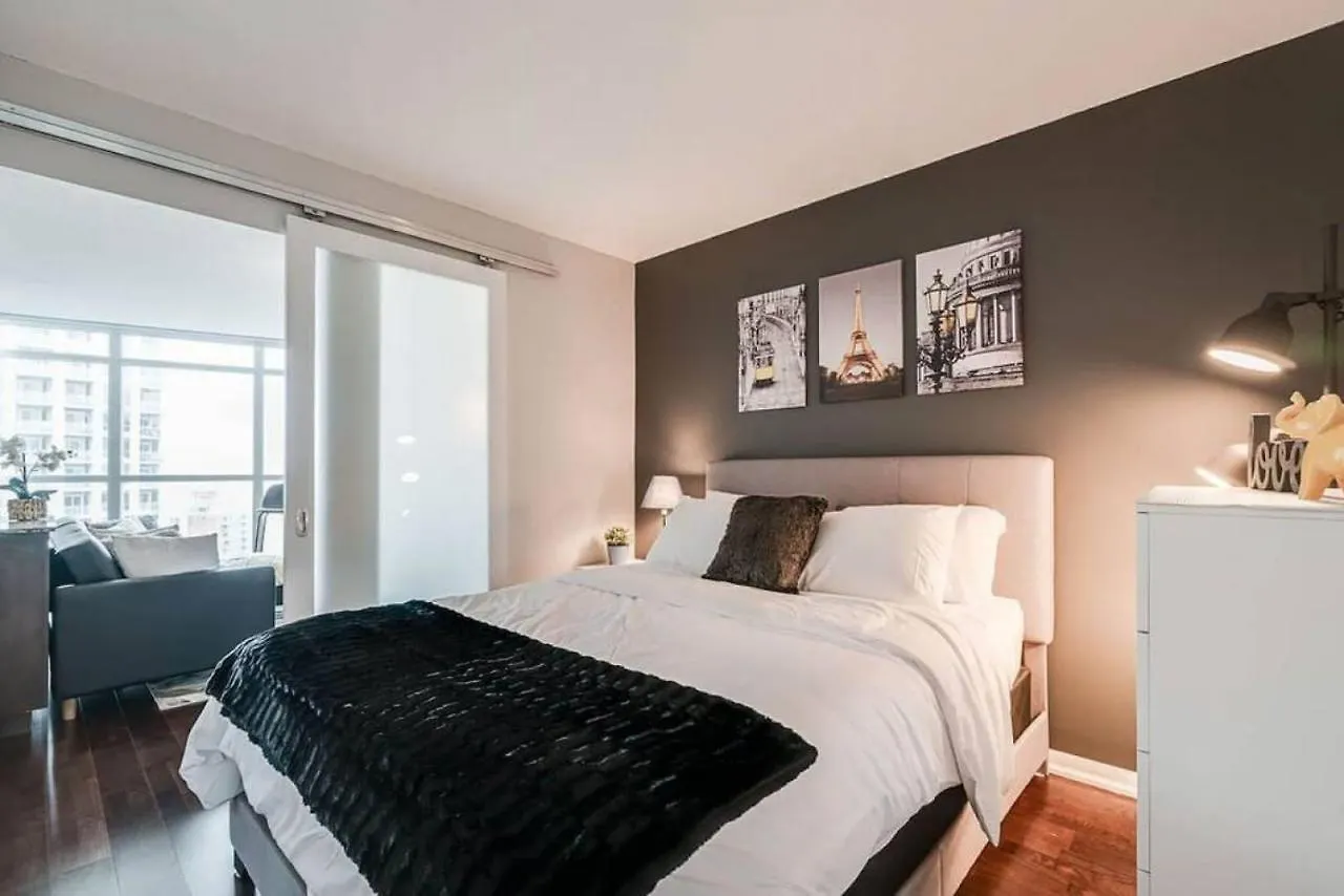 Beautiful 1Bd 1Ba Condo Lake And City Views Toronto