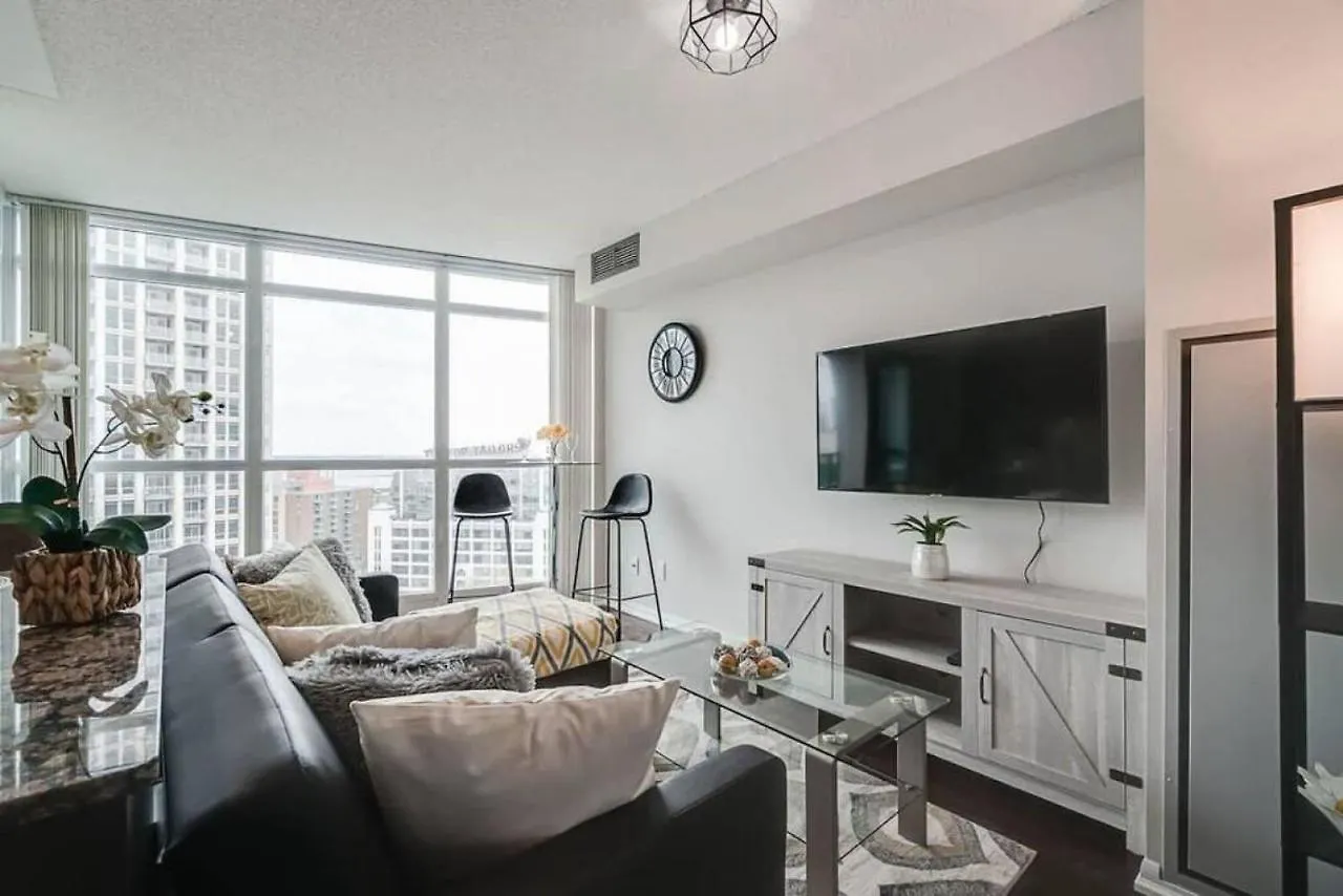 Holiday home Beautiful 1Bd 1Ba Condo Lake And City Views Toronto