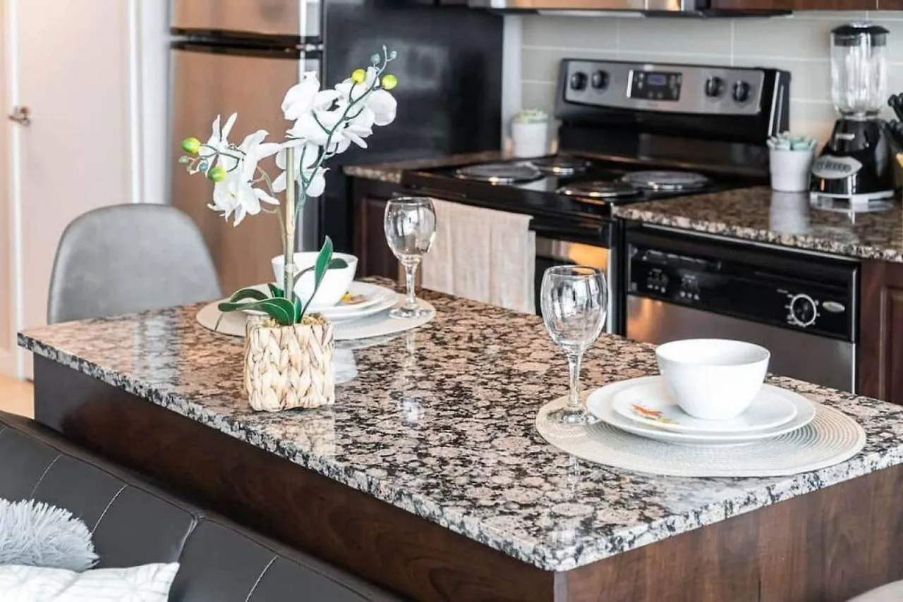 Holiday home Beautiful 1Bd 1Ba Condo Lake And City Views Toronto